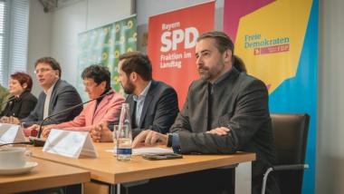 Pressekonferenz von FDP, Grünen und SPD